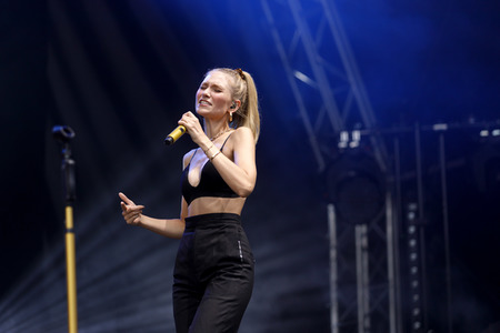 Konzert von Glasperlenspiel in Bonn