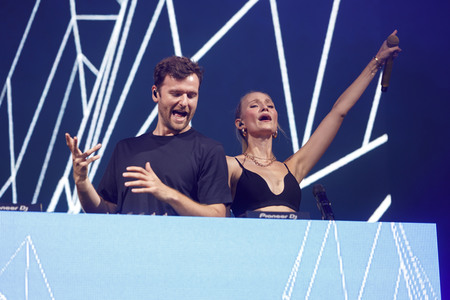 Konzert von Glasperlenspiel in Bonn