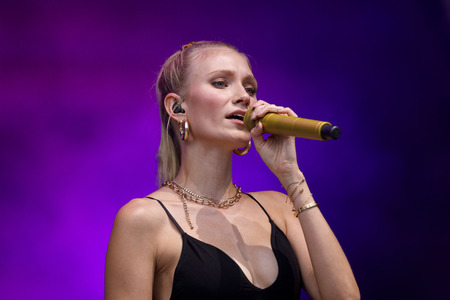 Konzert von Glasperlenspiel in Bonn