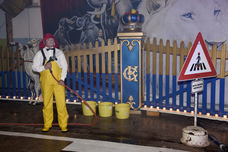 Presse-Premiere 'Clown-Car-Wash' in München