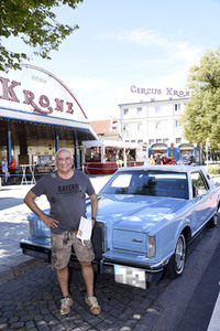 Presse-Premiere 'Clown-Car-Wash' in München