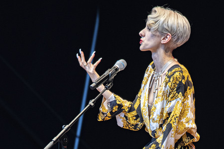 Auftritt von Lisa Eckhart in Dresden