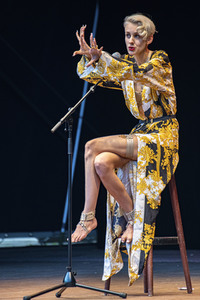 Auftritt von Lisa Eckhart in Dresden