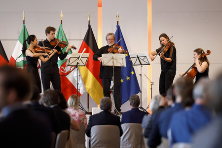 Verleihung des Landesverdienstordens Nordrhein-Westfalen in Köln
