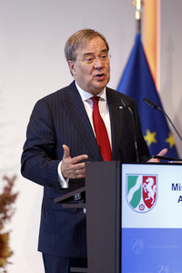 Verleihung des Landesverdienstordens Nordrhein-Westfalen in Köln