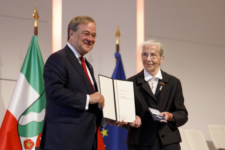 Verleihung des Landesverdienstordens Nordrhein-Westfalen in Köln