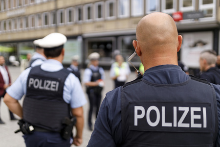 Großaktion zur Einhaltung der Maskenpflicht in Köln