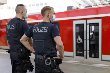 Großaktion zur Einhaltung der Maskenpflicht in Köln