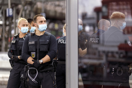 Großaktion zur Einhaltung der Maskenpflicht in Köln