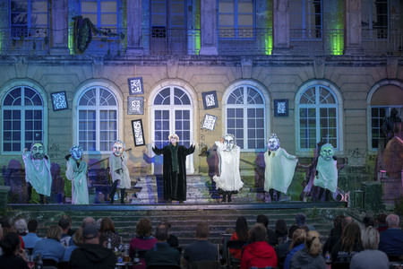 Theaterpremiere 'The Addams Family' in Dresden