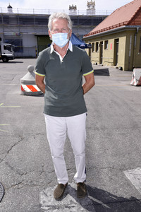 Spendenaktion mit Paul Breitner in München