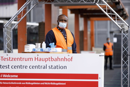 Symbolfoto Corona-Testzentrum