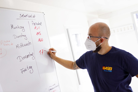 Symbolfoto Corona-Testzentrum