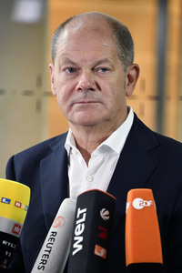 Pressestatement von Olaf Scholz zu Corona-Demonstration in Berlin