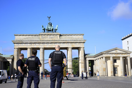 Notarzteinsatz am Brandenburger Tor in Berlin