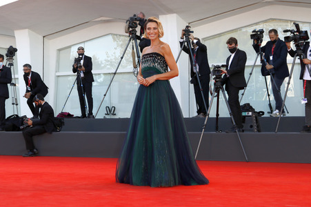 Festival Opening und Filmpremiere 'Lacci', Internationale Filmfestspiele von Venedig 2020