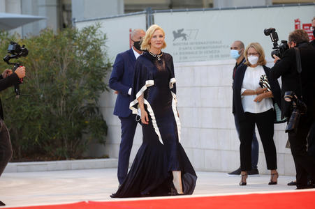 Festival Opening und Filmpremiere 'Lacci', Internationale Filmfestspiele von Venedig 2020