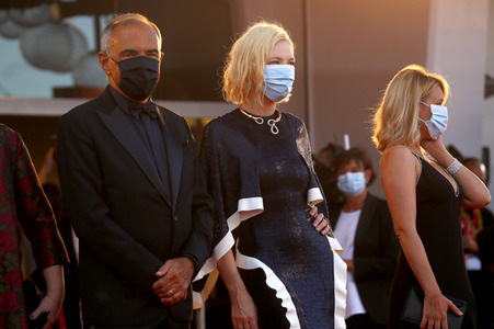 Festival Opening und Filmpremiere 'Lacci', Internationale Filmfestspiele von Venedig 2020