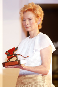 Lifetime Achievement Award für Tilda Swinton, Internationale Filmfestspiele von Venedig 2020