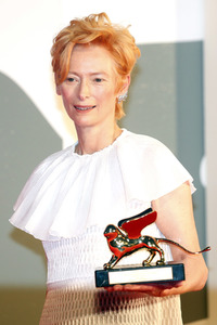 Lifetime Achievement Award für Tilda Swinton, Internationale Filmfestspiele von Venedig 2020