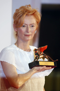 Lifetime Achievement Award für Tilda Swinton, Internationale Filmfestspiele von Venedig 2020