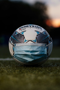 Symbolfoto Fußball während der Corona-Krise