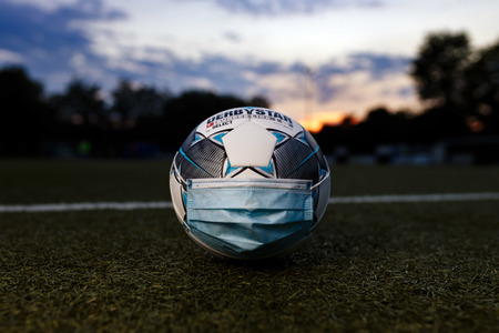 Symbolfoto Fußball während der Corona-Krise