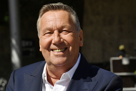 Pressekonferenz 'Back to Live' in Berlin