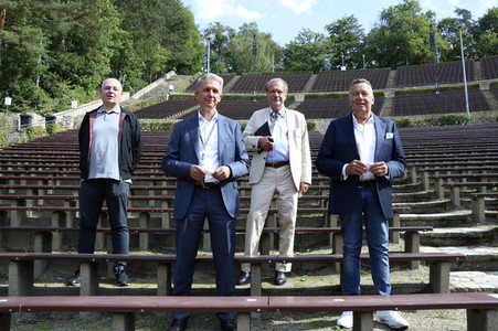 Pressekonferenz 'Back to Live' in Berlin