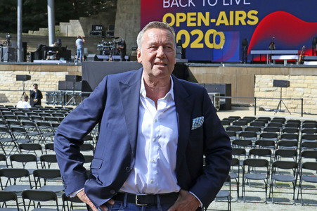 Pressekonferenz 'Back to Live' in Berlin