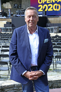 Pressekonferenz 'Back to Live' in Berlin