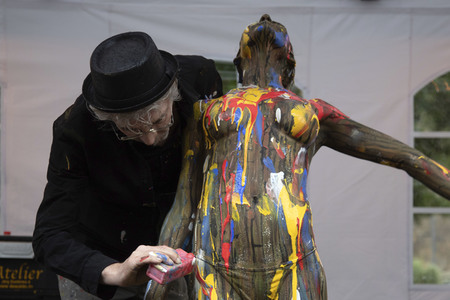 BodyArt Performance von Jörg Düsterwald in Wunstorf