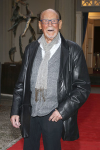 Theaterpremiere 'Gottes Lebenslauf' in Berlin