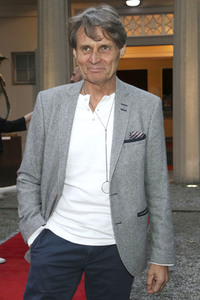 Theaterpremiere 'Gottes Lebenslauf' in Berlin