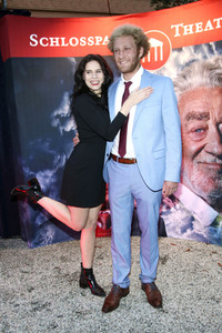 Theaterpremiere 'Gottes Lebenslauf' in Berlin