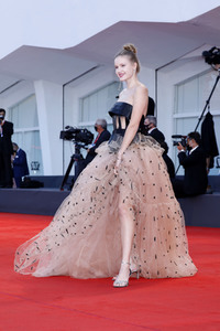 Filmpremiere 'Never Gonna Snow Again', Internationale Filmfestspiele von Venedig 2020