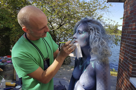 GEEK ART: Aquaman und Nixe / Aquaman and Mermaid Bodypainting