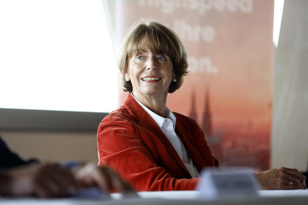 Unterzeichnung der Vereinbarung für ein zukunftssicheres 5G-Netz in Köln