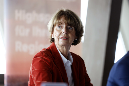 Unterzeichnung der Vereinbarung für ein zukunftssicheres 5G-Netz in Köln