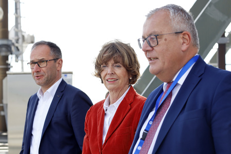 Unterzeichnung der Vereinbarung für ein zukunftssicheres 5G-Netz in Köln