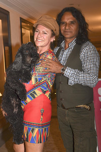 Theaterpremiere 'Halbe Wahrheiten' in München