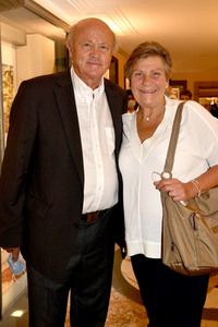 Theaterpremiere 'Halbe Wahrheiten' in München