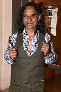 Theaterpremiere 'Halbe Wahrheiten' in München