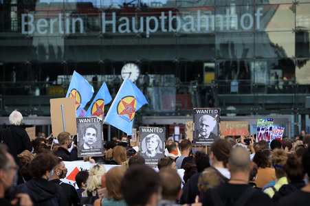 Demonstration für die Aufnahme von Flüchtlingen aus Moria in Berlin