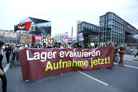 Demonstration für die Aufnahme von Flüchtlingen aus Moria in Berlin