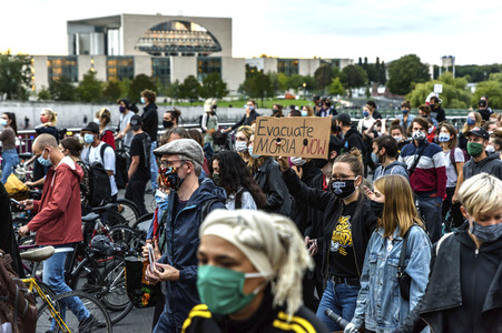 Demonstration für die Aufnahme von Flüchtlingen aus Moria in Berlin