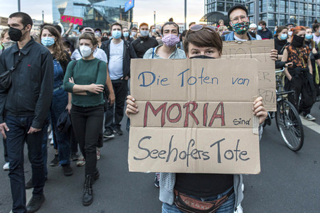 Demonstration für die Aufnahme von Flüchtlingen aus Moria in Berlin