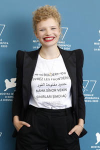 Photocall 'Und morgen die ganze Welt', Internationale Filmfestspiele von Venedig 2020