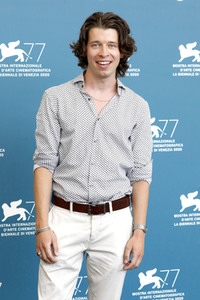 Photocall 'Und morgen die ganze Welt', Internationale Filmfestspiele von Venedig 2020