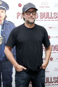 Filmpremiere 'Faking Bullshit' in Berlin